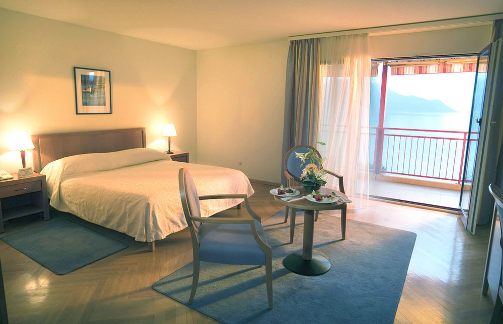 Hotel Bristol Montreux Exterior photo
